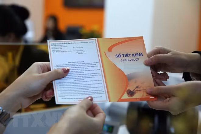 Cầm cố sổ tiết kiệm, chỉ 30 phút vay cả tỷ đồng, biến tướng nguy hiểm