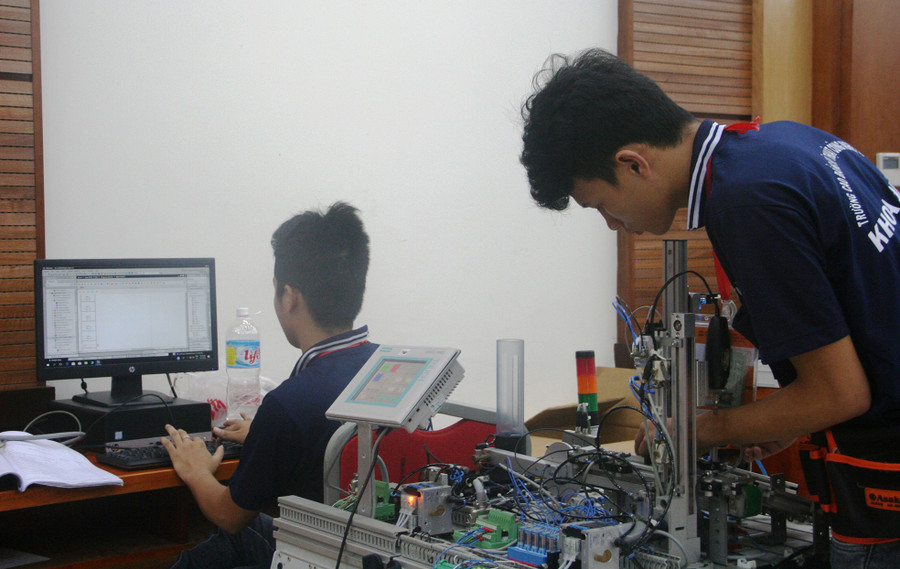 Lao động kỹ thuật cao là nguồn nhân lực Việt Nam đang thiếu hụt