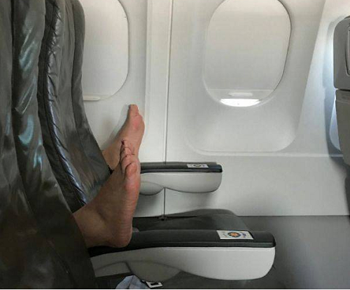 Chuyến bay kinh hoàng. Chuyến bay kinh hoàng.