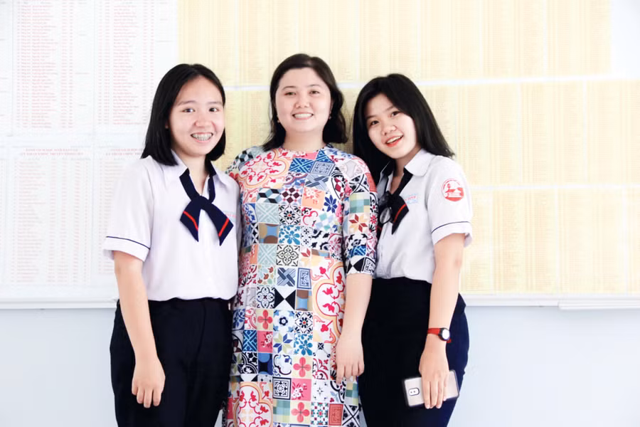 Học sinh nghiên cứu giải pháp cải thiện chứng hay quên ảnh 1