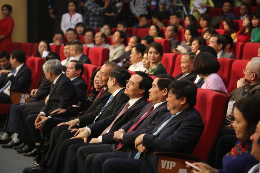 Lãnh đạo Đảng, Nhà nước, Chính phủ tham dự Lễ tuyên dương.