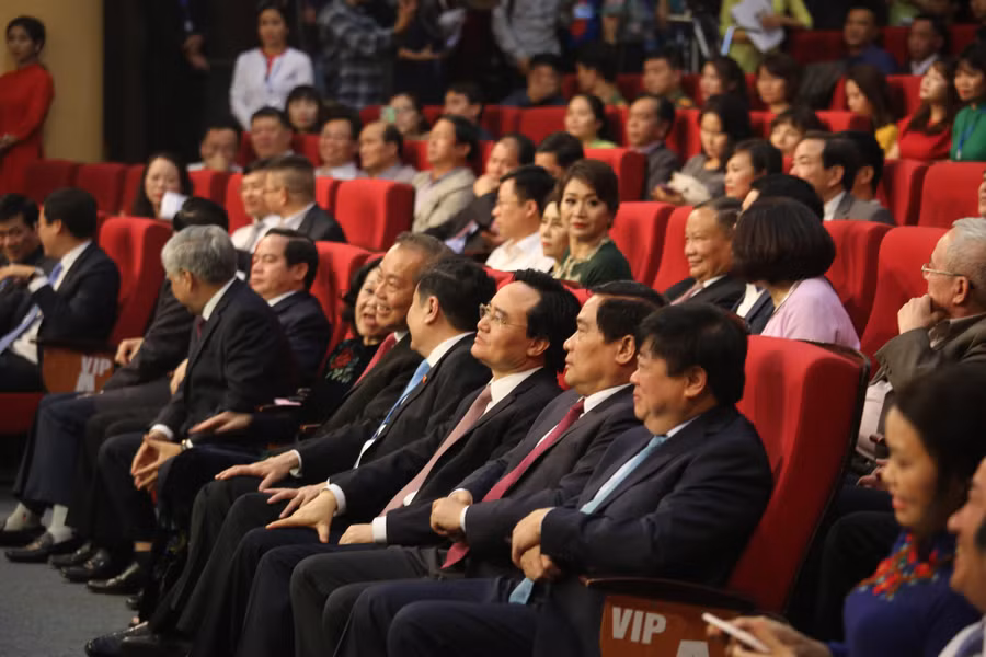 Lãnh đạo Đảng, Nhà nước, Chính phủ tham dự Lễ tuyên dương.