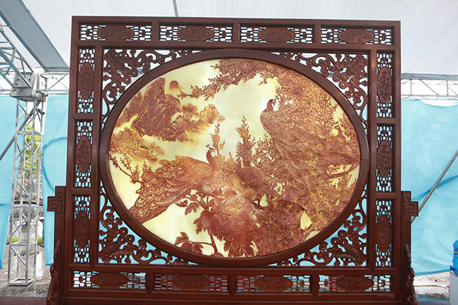 Bức tranh nặng cả tấn, giá vài tỷ khiến ai cũng "choáng" hình ảnh 4 buc tranh nang ca tan, gia vai ty khien ai cung "choang" hinh anh 4