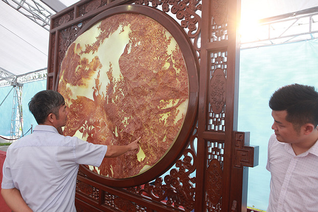 Bức tranh nặng cả tấn, giá vài tỷ khiến ai cũng "choáng" hình ảnh 13 buc tranh nang ca tan, gia vai ty khien ai cung "choang" hinh anh 13