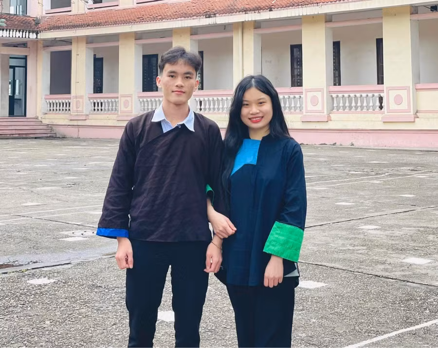 Đôi bạn miền núi cùng là học sinh giỏi Quốc gia môn Lịch sử.