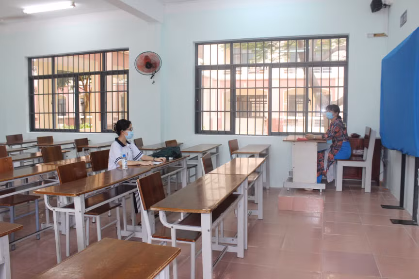 Thí sinh thuộc diện F3 được bố trí thi rất cẩn thận tại điểm thi Trường THPT Vũng Tàu