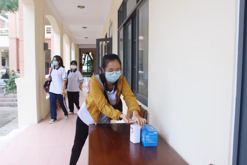 Thí sinh rất ý thức giữ khoảng cách và thực hiện các biện pháp y tế để bảo vệ mình