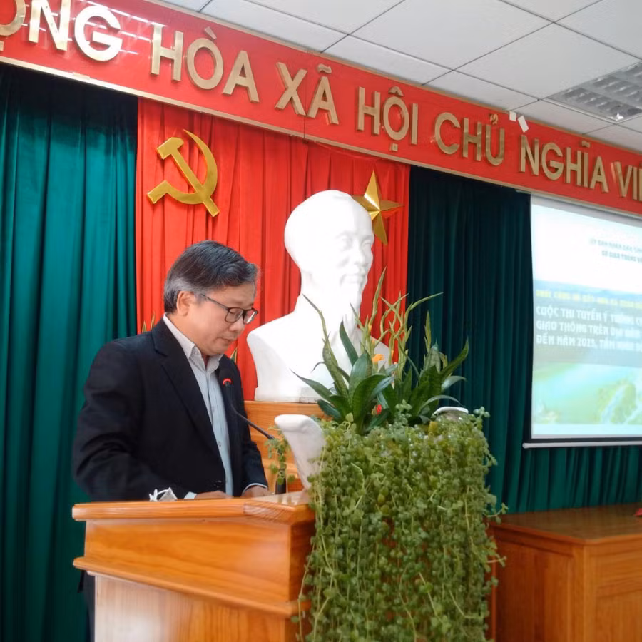 TS Hà Thúc Viên- Phó hiệu trưởng Trường ĐH Việt Đức phát biểu tại lễ trao giải