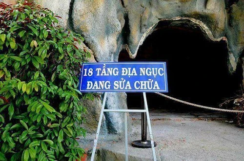 Địa ngục đang bận sửa chữa.