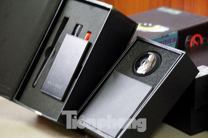 Bắt đường dây cung cấp tai nghe siêu nhỏ phục vụ gian lận thi cử ảnh 8 Bắt đường dây cung cấp tai nghe siêu nhỏ phục vụ gian lận thi cử ảnh 8