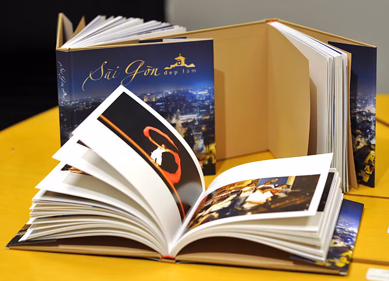 Ưu điểm sách ảnh là không áp đặt độc giả vào điều mà tác giả muốn, nó luôn hàm chứa nội dung mở, để cho độc giả xem và tự cảm nhận theo cách riêng của họ.