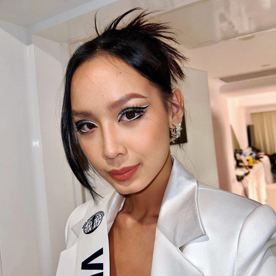 Ngày 3/10, Bảo Ngọc và các thí sinh tham quan bảo tàng Sharm El Sheikh. Trông cô kém sắc hơn hẳn. Ngày 3/10, Bảo Ngọc và các thí sinh tham quan bảo tàng Sharm El Sheikh. Trông cô kém sắc hơn hẳn.