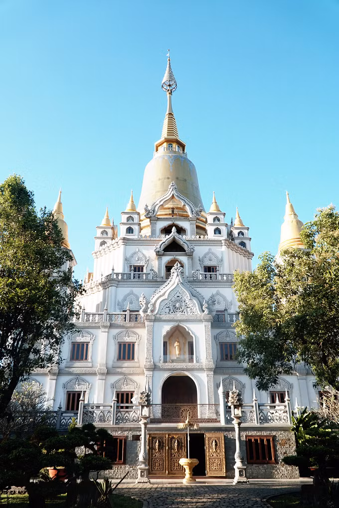 Những ngôi chùa cổ ở Sài Gòn cho chuyến hành hương đầu xuân