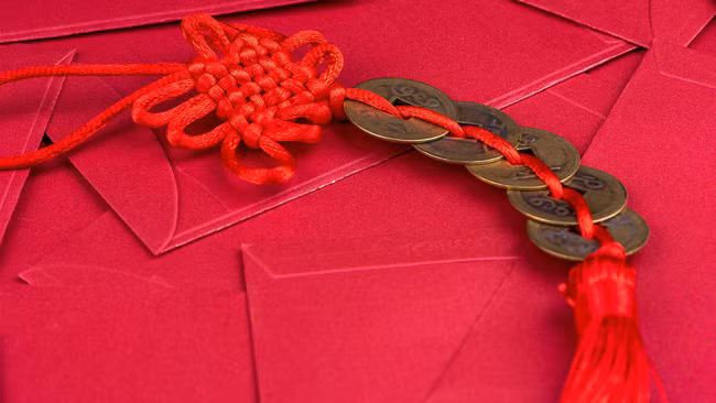 Lì xì bao cho con bao nhiêu tiền là phù hợp nhất? Câu hỏi khiến nhiều mẹ đau đầu và đây chính là gợi ý - Ảnh 2.