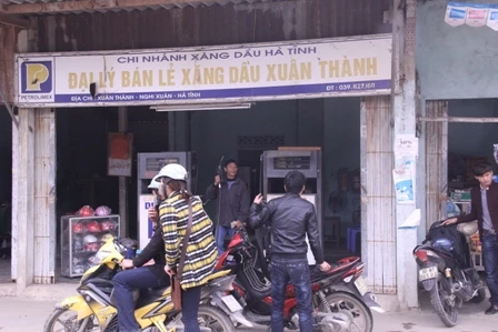 Làm ăn thua lỗ, chủ cây xăng không giảm giá theo quy định