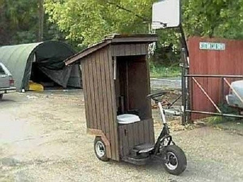 Nhà vệ sinh di động. Nhà vệ sinh di động.