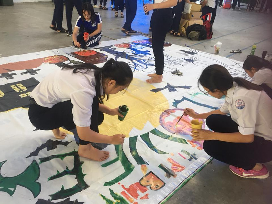 Hào hứng với hoạt động ngoại khóa Hào hứng với hoạt động ngoại khóa