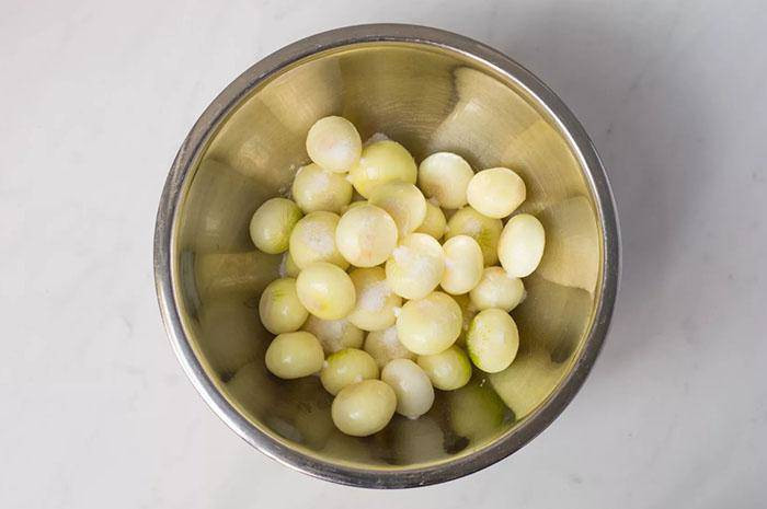 Tết này thử làm món hành tây ngâm nguyên củ, lạ nhưng cực ngon