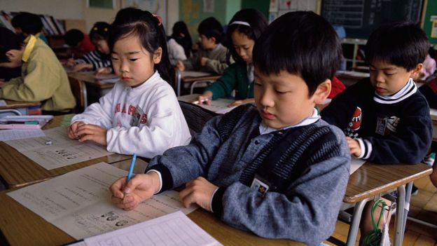 Nguyên nhân học sinh Nhật Bản từ chối đến trường