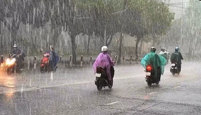 Thời tiết hôm nay Bắc Bộ mưa to, Trung Bộ nắng nóng, Nam Bộ mưa dông