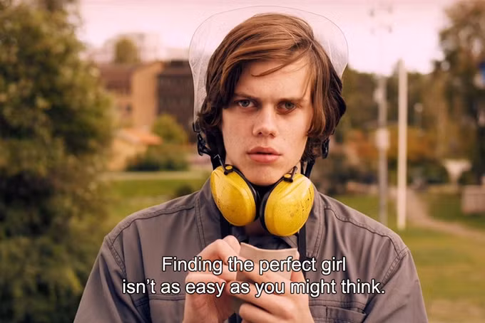 Vẻ điển trai nấp sau lốt hề ma của diễn viên 9x ảnh 2