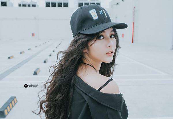 “Hot girl mắt to” Phương Quỳnh lại gây sốt mạng với ảnh thẻ xinh xắn ảnh 5 Bên cạnh hoạt động nghệ thuật, Phương Quỳnh còn đạt thành tích học tập ấn tượng là Huy chương đồng Olympic Vật lý (2015), Huy chương đồng Hội khỏe Phù Đổng cấp quận - bộ môn bắn súng thể thao, Huy chương vàng Hội khỏe Phù Đổng cấp thành phố Hồ Chí Minh - bộ môn bắn súng thể thao (2016).