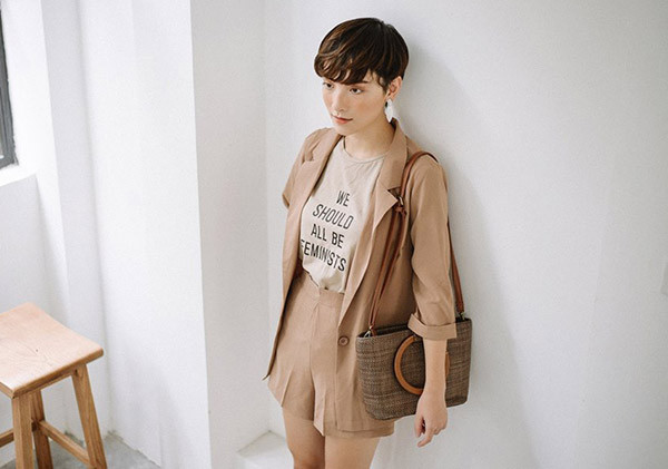 3-cach-dien-blazer-kieu-moi-de-khong-bi-gia-dau-gia-don-4