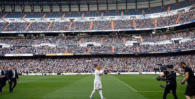 50.000 CĐV Real tới xem lễ ra mắt của Hazard