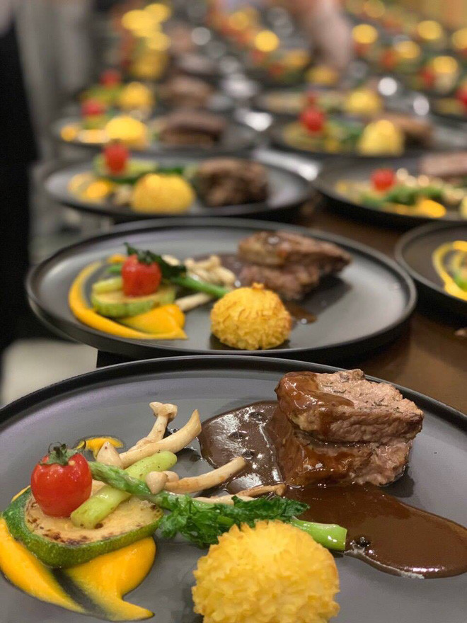 B&#225;nh đa cua - đặc sản b&#236;nh d&#226;n Hải Ph&#242;ng l&#234;n b&#224;n tiệc 5 sao tiếp đ&#243;n ph&#225;i đo&#224;n Triều Ti&#234;n - Ảnh 6.