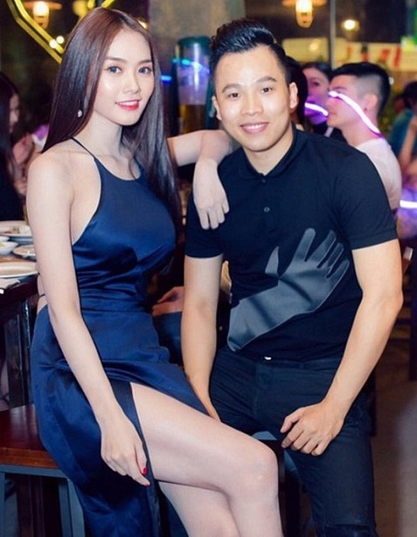 Cuộc sống trái ngược của 2 chân dài rời công ty Vũ Khắc Tiệp ảnh 9 Cuộc sống trái ngược của 2 chân dài rời Công ty của Vũ Khắc Tiệp