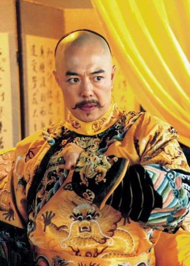 Đối thủ lớn nhất của Hòa Thân không phải là Lưu gù hay Kỷ Hiểu Lam ảnh 3 TV Show - Đối thủ lớn nhất của Hoà Thân không phải là Lưu gù hay Kỷ Hiểu Lam (Hình 4).