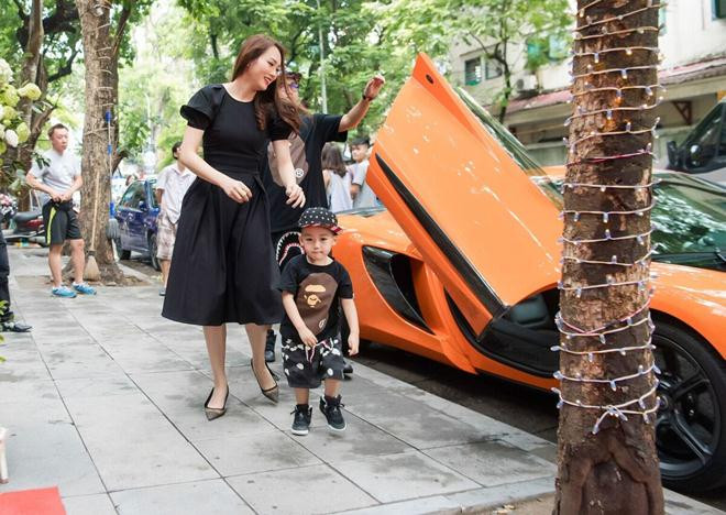 Thiếu gia trong đoàn siêu xe 330 tỷ cùng Cường ĐôLa, lấy vợ siêu mẫu giàu cỡ nào? hình ảnh 14 thieu gia trong doan sieu xe 330 ty cung cuong dola, lay vo sieu mau giau co nao? hinh anh 14