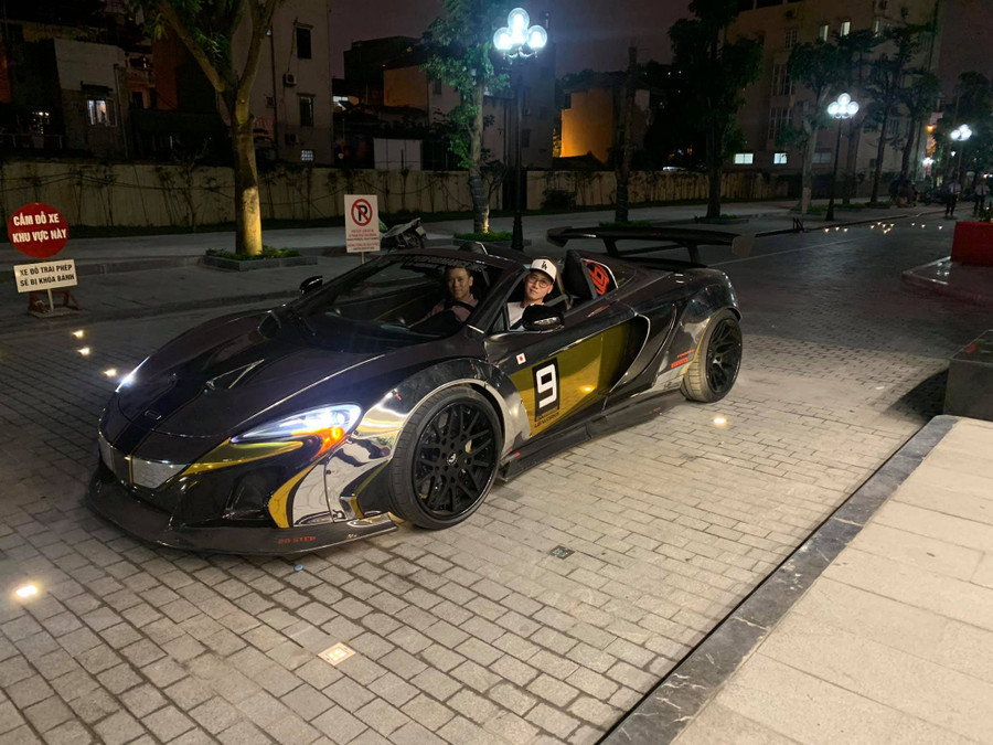 Thiếu gia trong đoàn siêu xe 330 tỷ cùng Cường ĐôLa, lấy vợ siêu mẫu giàu cỡ nào? hình ảnh 3 thieu gia trong doan sieu xe 330 ty cung cuong dola, lay vo sieu mau giau co nao? hinh anh 3