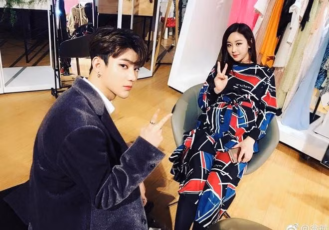 Hoa hau Han va chong kem 18 tuoi thuong xuyen cai va sau khi co con hinh anh 3 