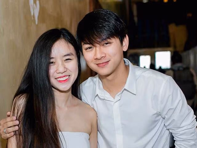 Ngoại hình khác lạ, sống kín đáo của Hoài Lâm sau khi dừng ca hát ảnh 2 Hoài Lâm - ngoại hình khác lạ, sống kín đáo sau khi dừng ca hát-3