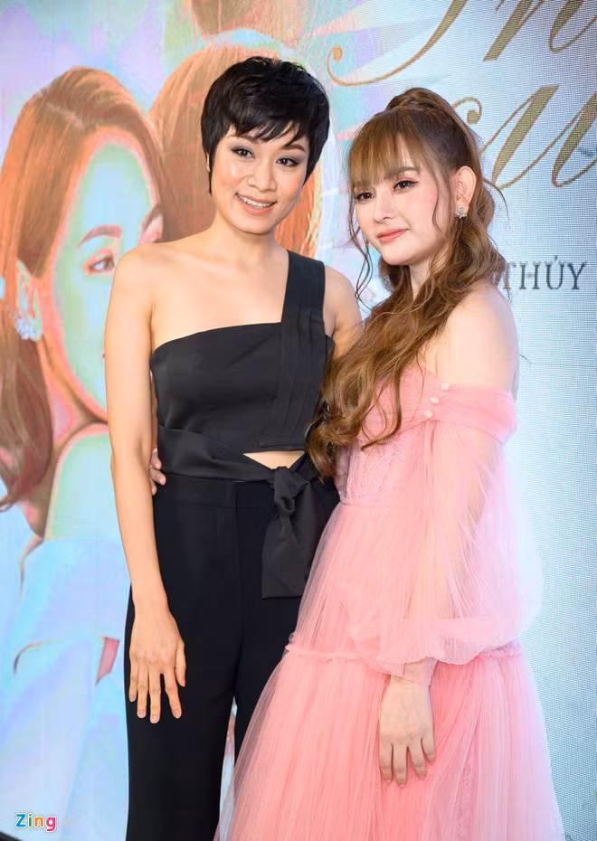 Ca si Thu Thuy cong khai yeu ban trai kem tuoi sau ly hon hinh anh 7 