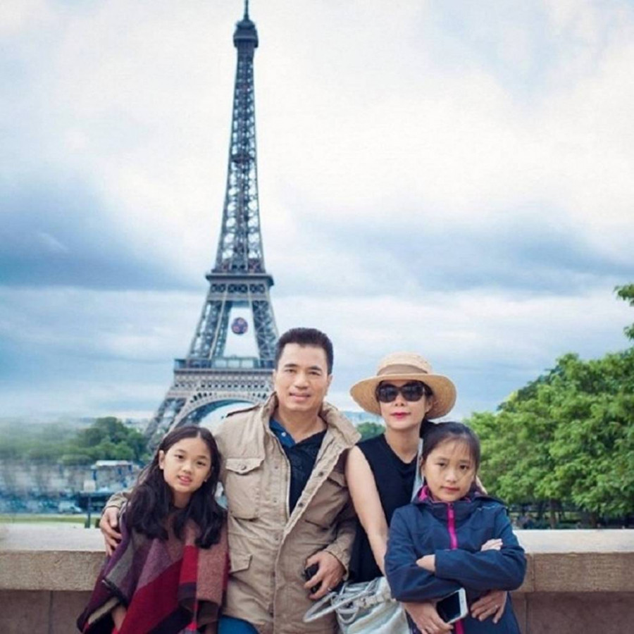 Đọ mức học phí “khủng” của cậu ấm cô chiêu nhà sao Việt: Choáng nhất là con Diva Hồng Nhung ảnh 2 Hai công chú của gia đình Mỹ Lệ đều học ở trường Quốc Tế