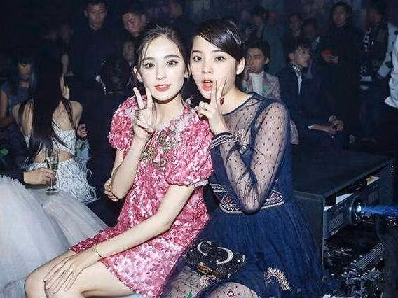 Nhan sắc sát thủ hợp ảnh Cổ Lực Na Trát khiến bất cứ giai nhân xứ Trung nào cũng phải e dè khi đứng cạnh-4