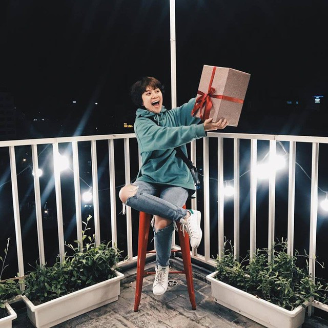 Những lần đầu tiên đầy bất ngờ và thú vị của dàn diễn viên Về nhà đi con - Ảnh 1. Những lần đầu tiên đầy bất ngờ và thú vị của dàn diễn viên Về nhà đi con - Ảnh 1.