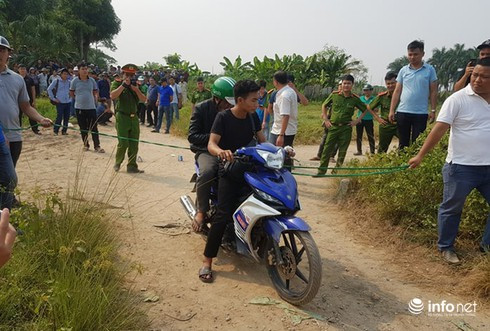 Công an bắt được 2 nghi can sát hại nam sinh chạy Grab nhờ quần chúng nhân dân ảnh 2