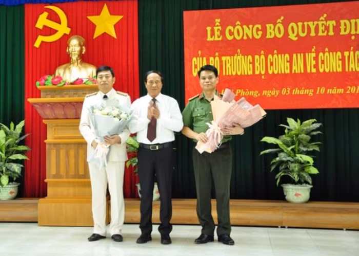 Công bố nhân sự Giám đốc Công an tỉnh Hải Dương và TP. Hải Phòng ảnh 1 ảnh 2