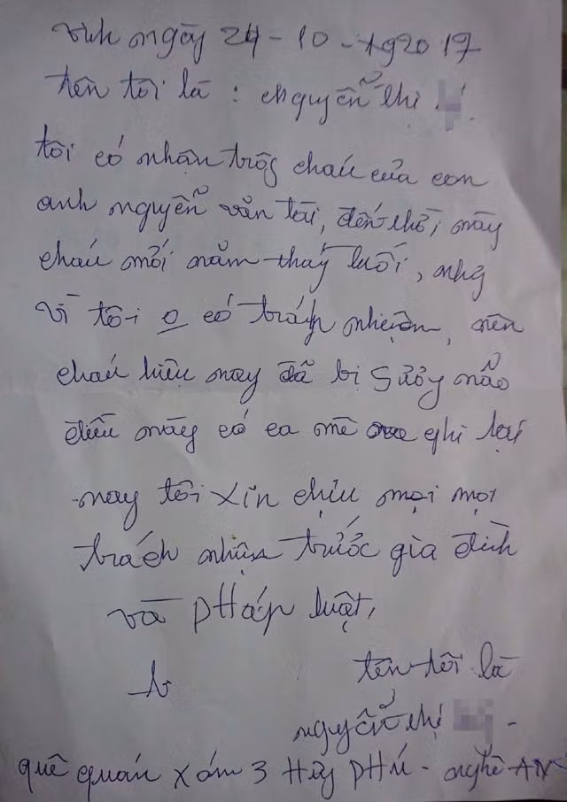 Tờ giấy “nhận lỗi” của bà L nhưng ghi sai họ và nơi cư trú Tờ giấy “nhận lỗi” của bà L nhưng ghi sai họ và nơi cư trú