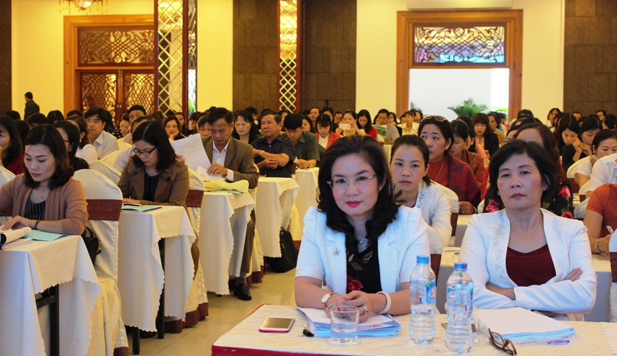 Hội thảo thu hút rất đông cán bộ quản lý, giáo viên tham dự