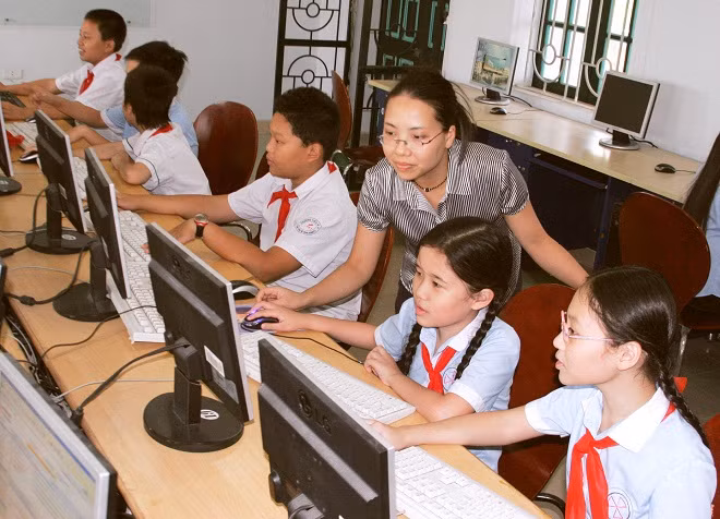 Phối hợp công tác tuyên truyền trong các đơn vì nhằm thúc đẩy sự phát triển chung của toàn ngành GD