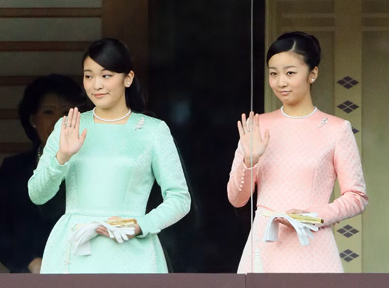 {title} Công chúa xinh đẹp nhất hoàng gia Nhật hoàn thành khóa học ở Anh