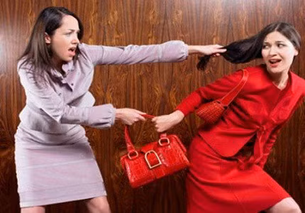 Phát hiện chồng ngoại tình đừng đáp trả theo cách này nếu muốn chồng tự nguyện dứt tình kẻ thứ 3