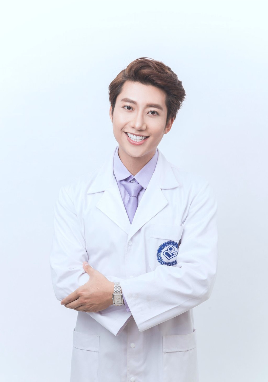 Những bật mí từ “bác sĩ nam thần” điển trai, hào hoa nhưng vẫn F.A! ảnh 1 Những bật mí từ “bác sĩ nam thần” điển trai, hào hoa nhưng vẫn F.A! ảnh 1