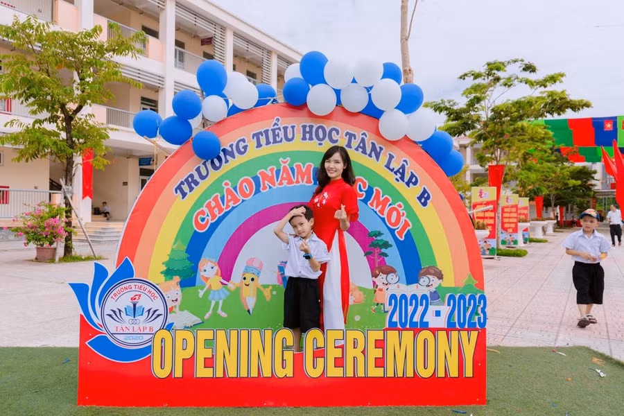 Trường Tiểu học Tân Lập B được đầu tư xây dựng với hệ thống cơ sở vật chất khang trang, quang cảnh sư phạm thoáng đãng. Trường Tiểu học Tân Lập B được đầu tư xây dựng với hệ thống cơ sở vật chất khang trang, quang cảnh sư phạm thoáng đãng.