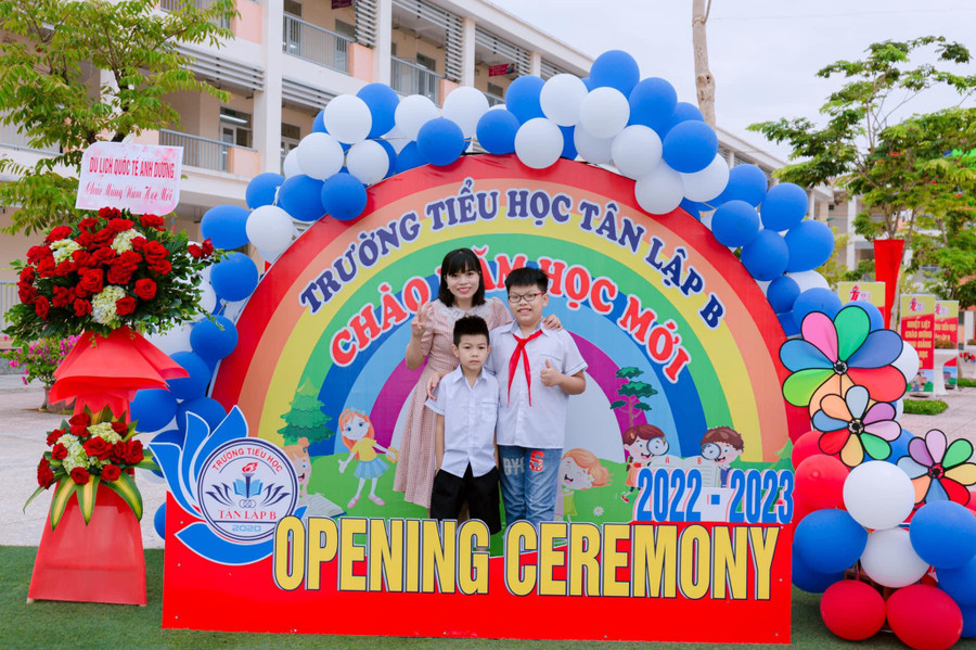 Với sự thay đổi đáng nể trong 3 năm qua, chất lượng giáo dục toàn diện của trường ngày càng được khẳng định và chiếm được niềm tin của phụ huynh khi gửi gắm con em vào đây học tập. Với sự thay đổi đáng nể trong 3 năm qua, chất lượng giáo dục toàn diện của trường ngày càng được khẳng định và chiếm được niềm tin của phụ huynh khi gửi gắm con em vào đây học tập.