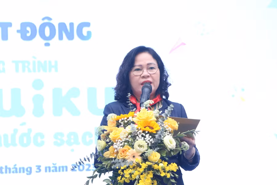 TS Ngô Thị Minh - Thứ trưởng Bộ GD&amp;ĐT phát biểu tại buổi lễ.